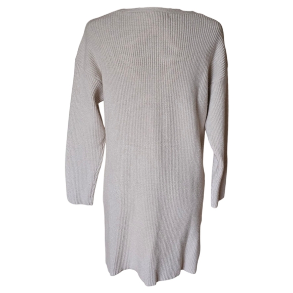 H Halston tunic sweater size small - Picture 2 of 13